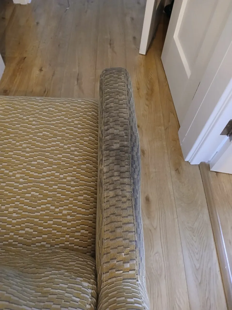 Armchair - Image 2