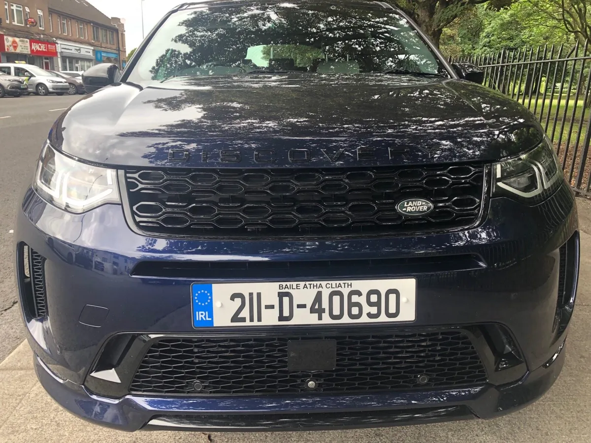 Land Rover Discovery Sport 2021 - Image 2