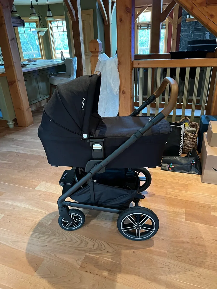 Nuna Mixx Next Stroller and Cot - Image 2