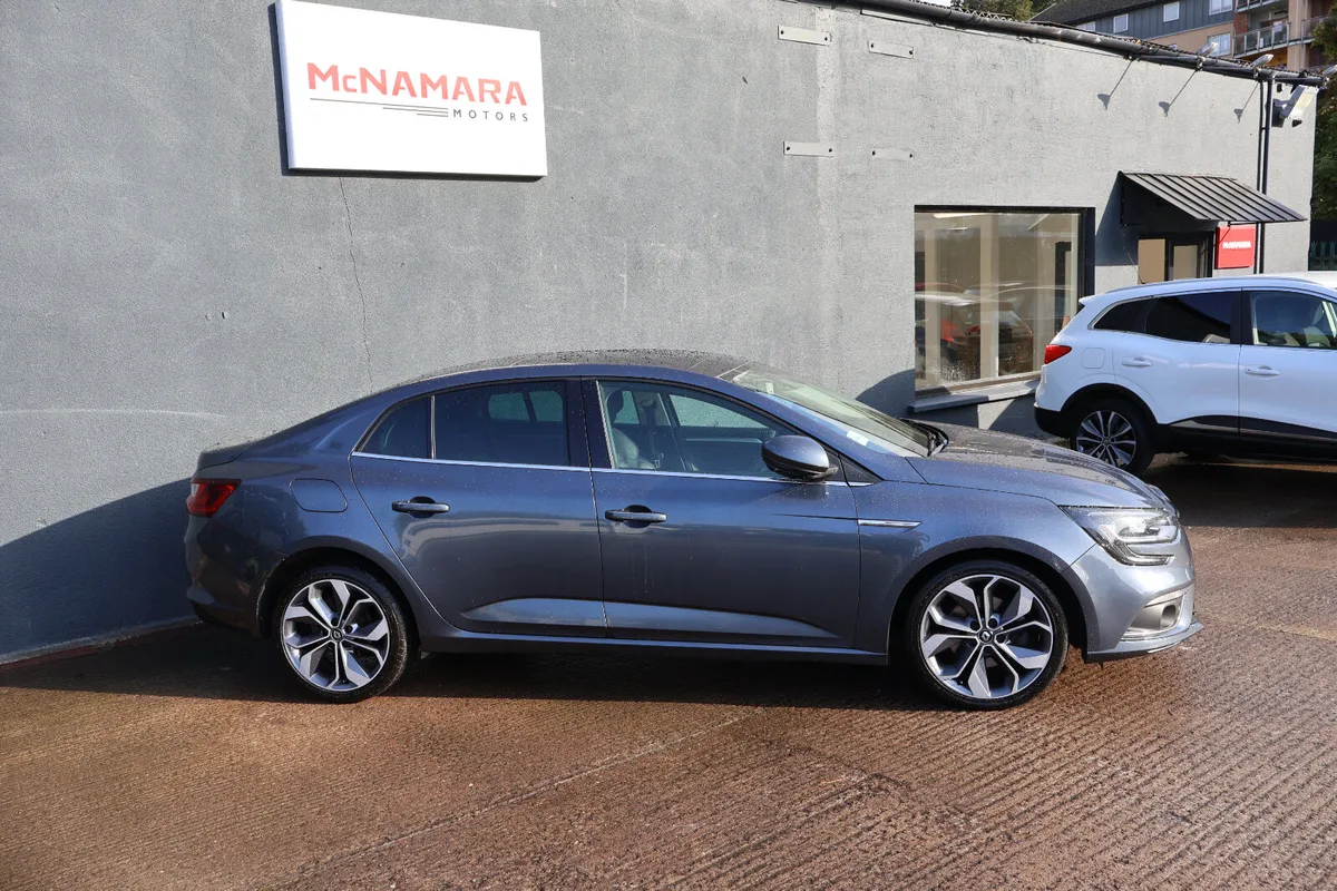 Renault Megane Grande Coupe Signature Huge Spec! - Image 2