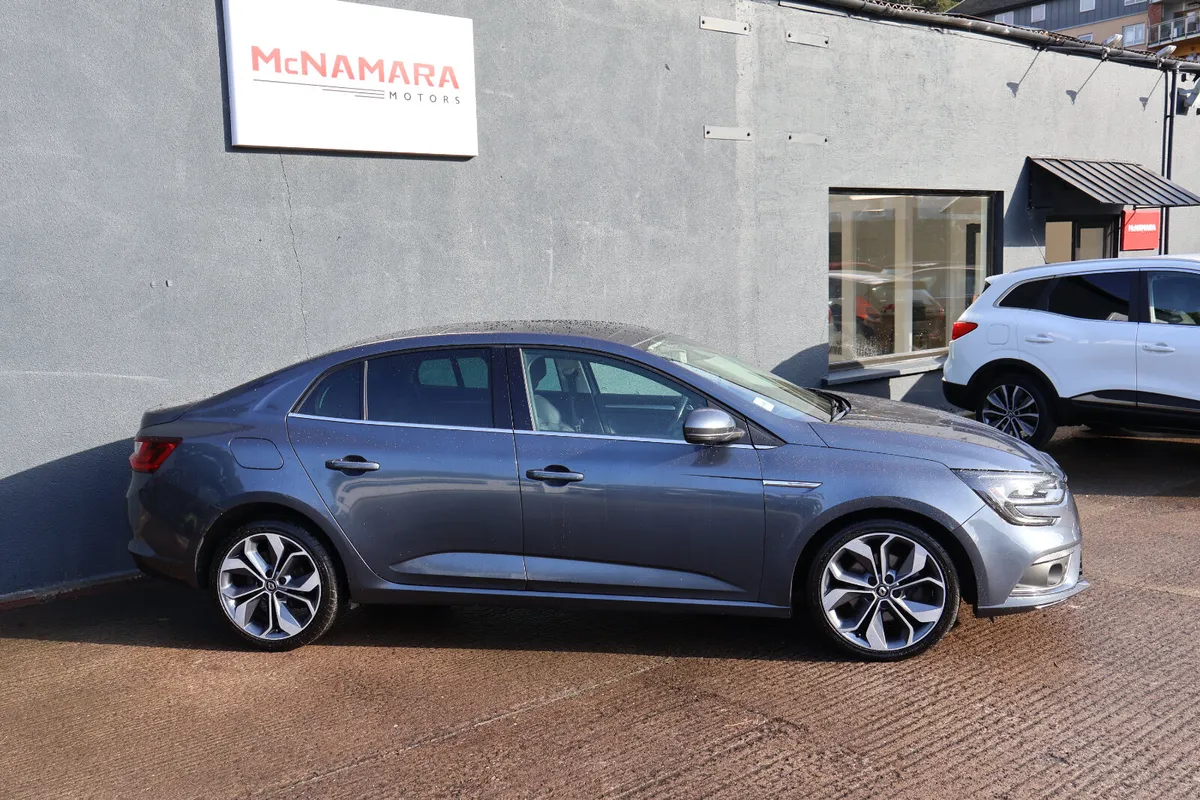 Renault Megane Grande Coupe Signature Huge Spec! - Image 4