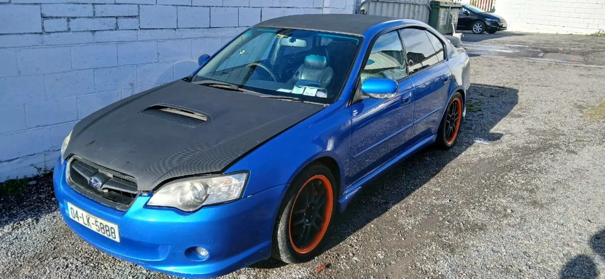 2004 subaru Legacy - Image 2