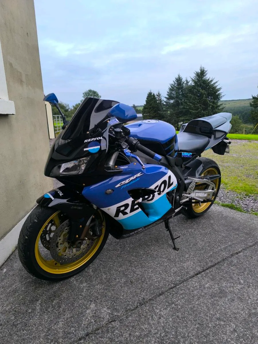 Honda fireblade - Image 1