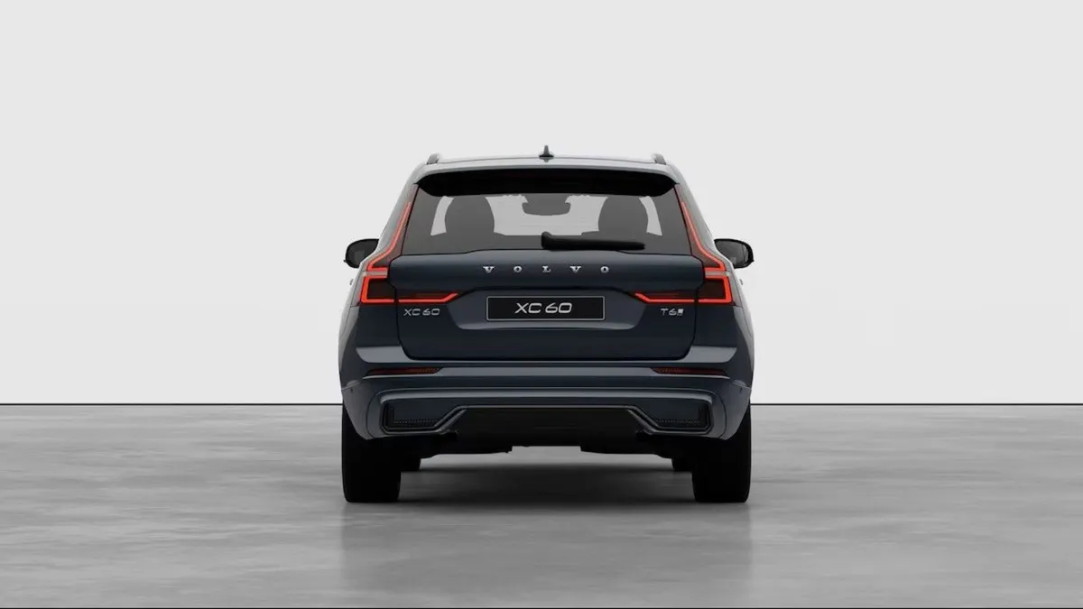 Volvo XC60 T6 AWD Plug IN Hybrid (ultra Dark) - Image 3
