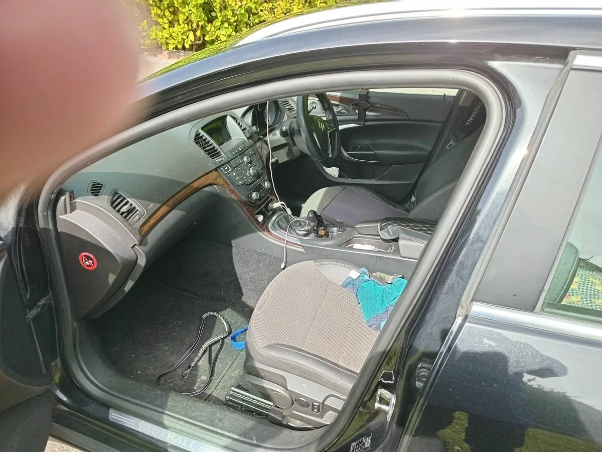 Vauxhall Insignia 2012 - Image 2