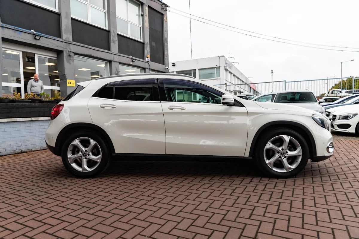 MERCEDES BENZ GLA180 AMG-LINE 5DR ESTATE AUTOMATIC - Image 2