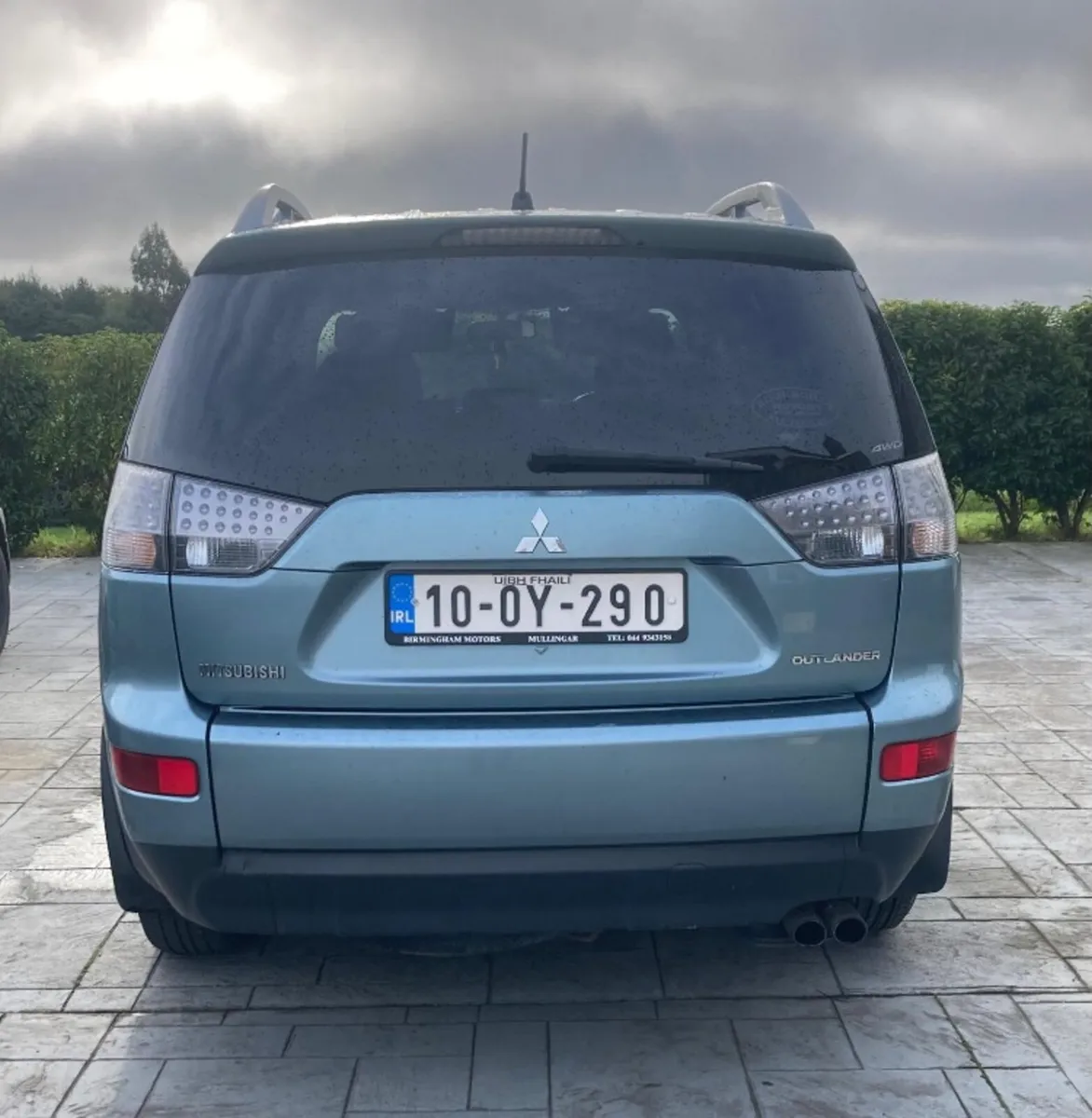 7 Seater Mitsubishi Outlander 2L Diesel 4WD - Image 3