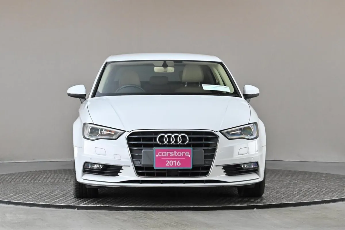 Audi A3 1.4 Tfsi S-tronic 4DR  full Beige Leather - Image 2
