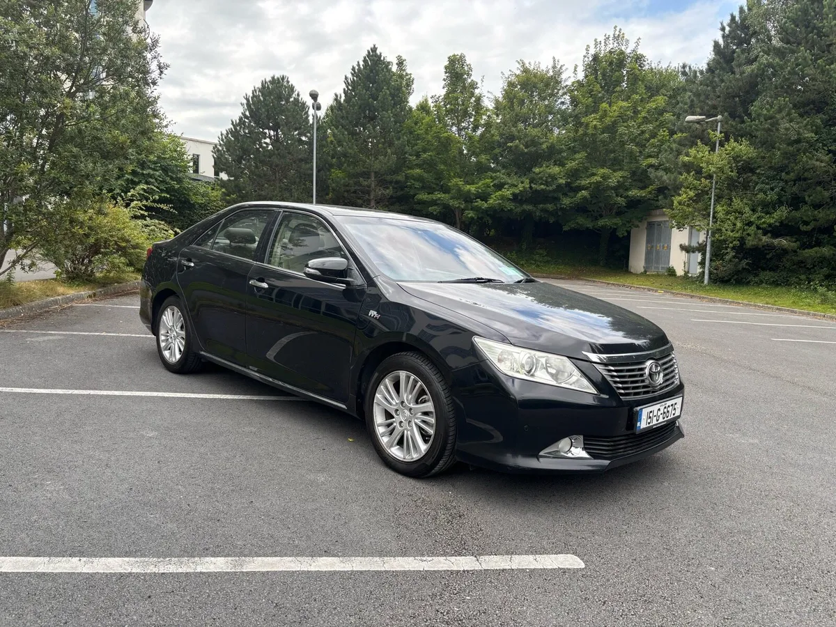 Toyota Camry 2.5i Auto petrol , Non Hybrid - Image 1