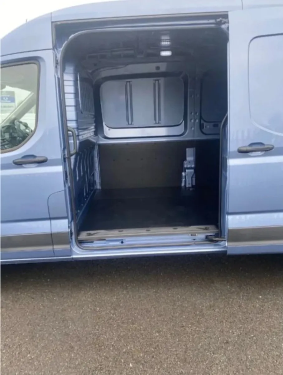 **2025 Maxus Deliver 9 LH FWD** - Image 4