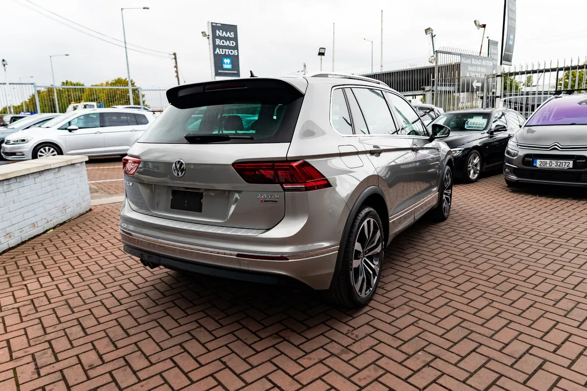 VOLKSWAGEN TIGUAN 2.0 TDI R-LINE 4-MOTION 5DR ESTA - Image 3
