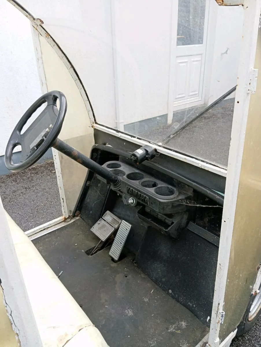 Golf buggy - Image 2