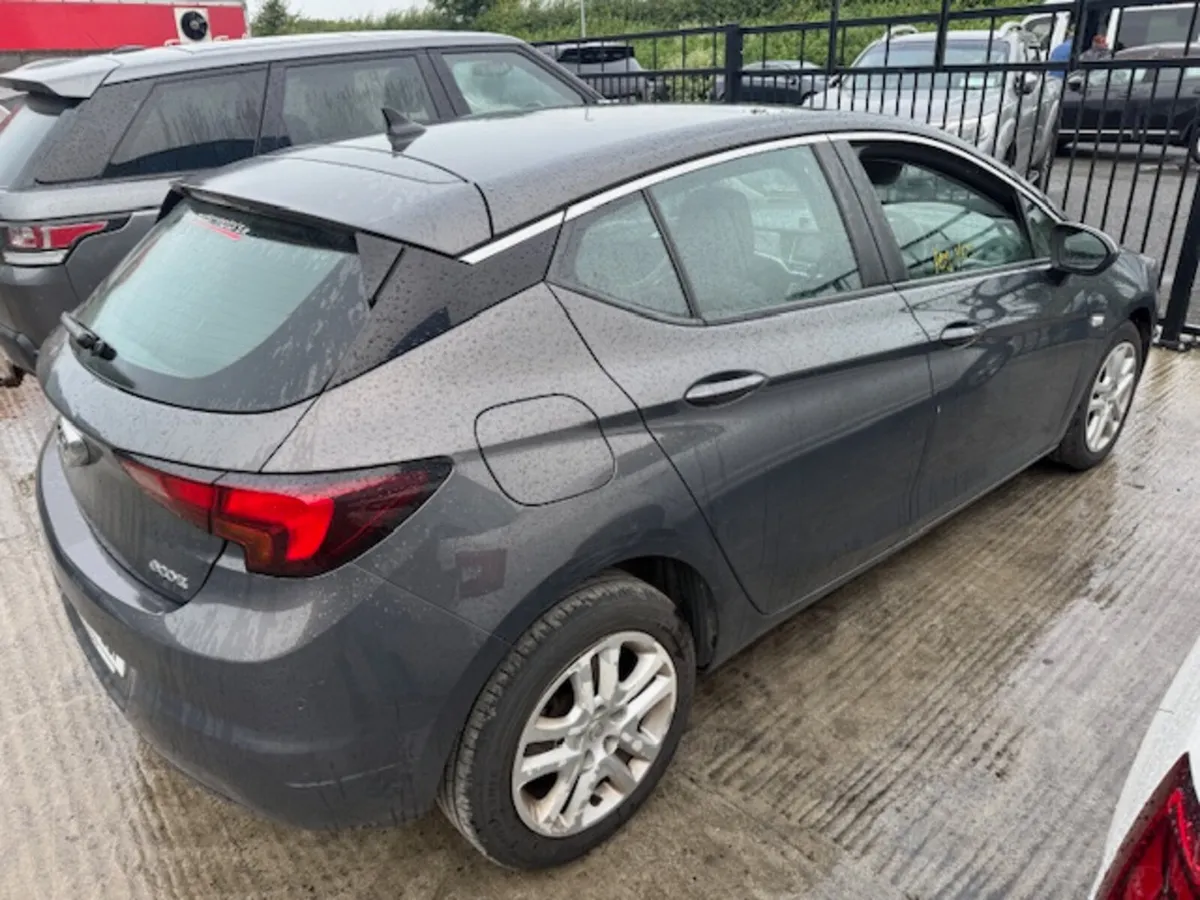2016 OPEL ASTRA - Image 4