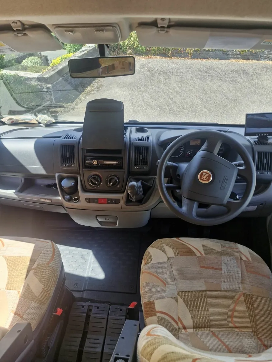 Camper Van - Image 4