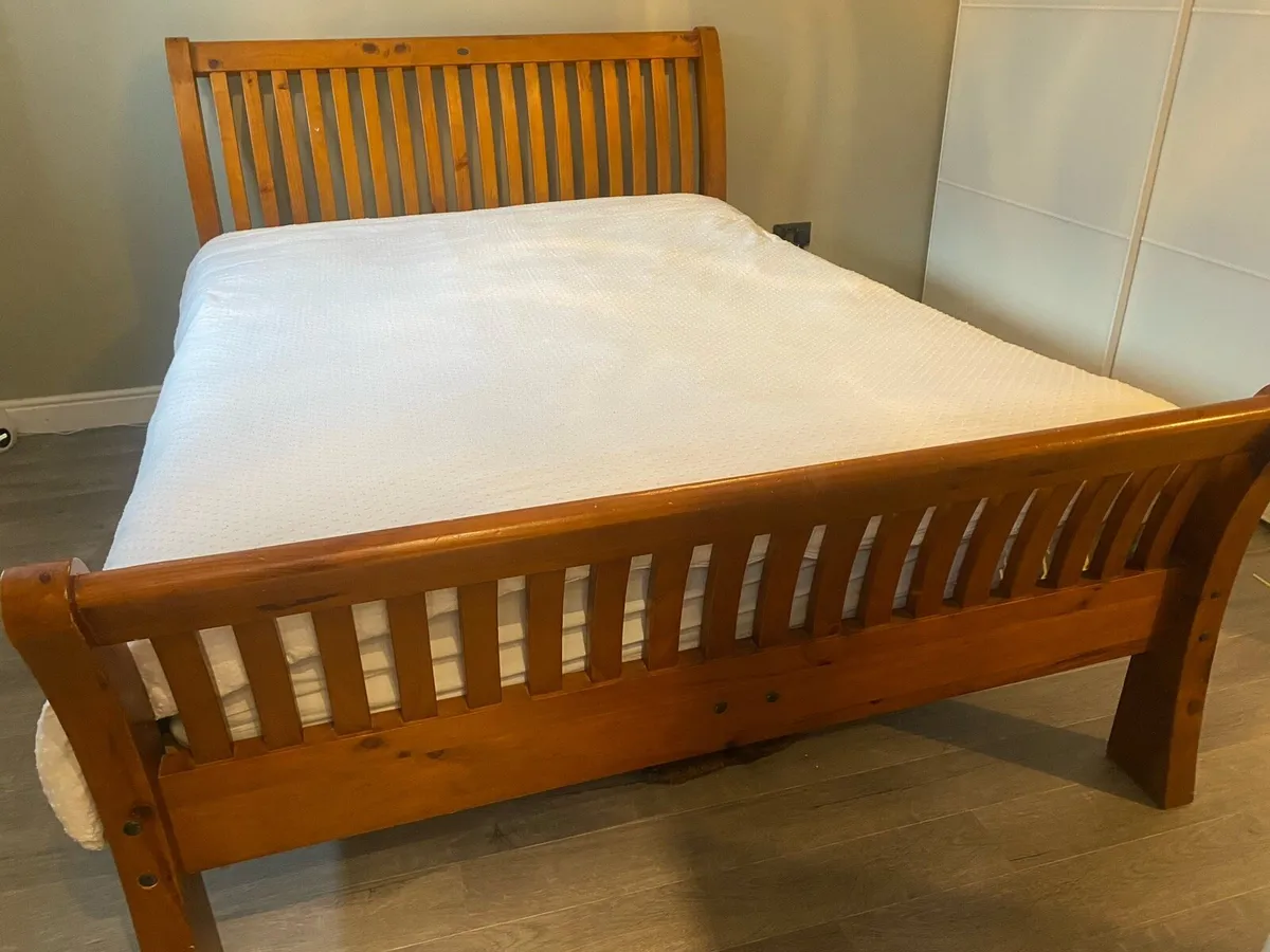 King size wooden sleigh bed frame - Image 1