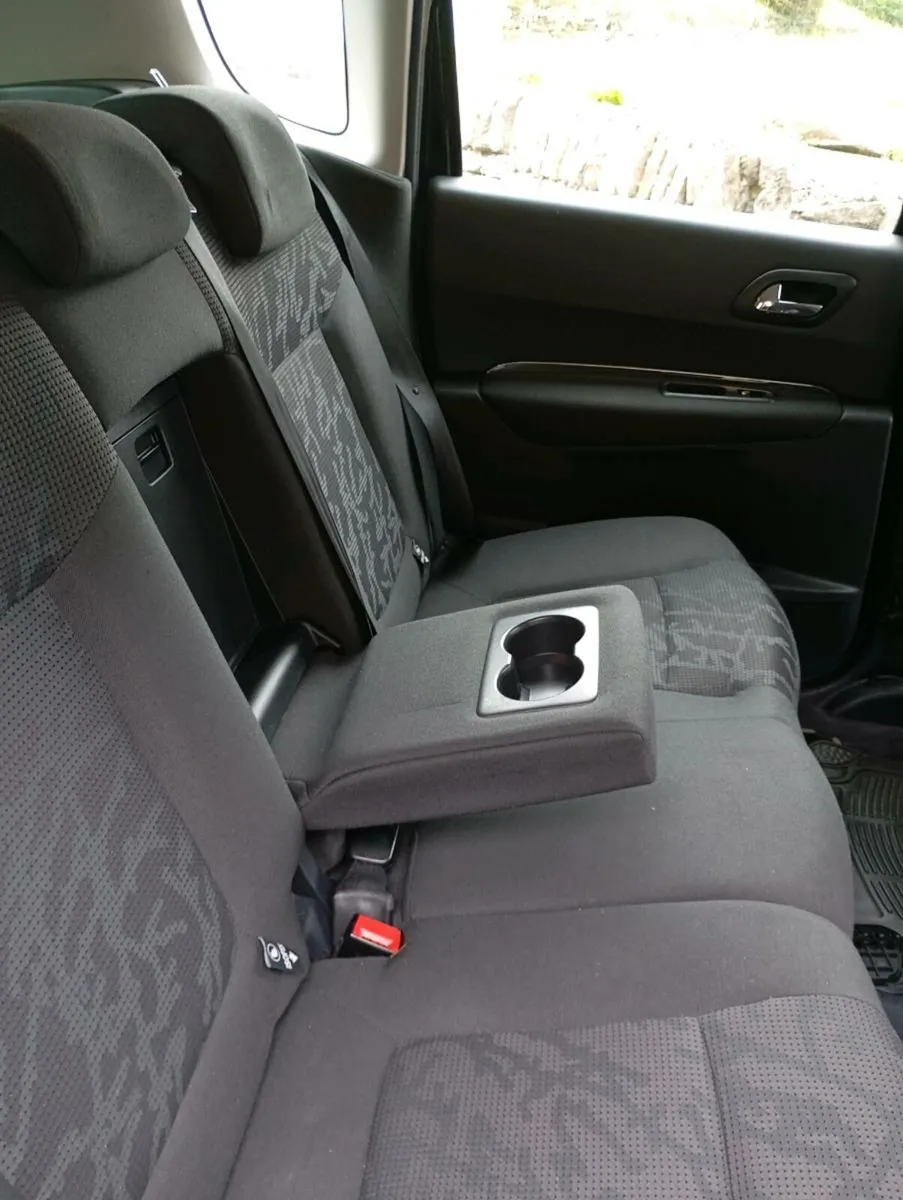 Car - Image 2