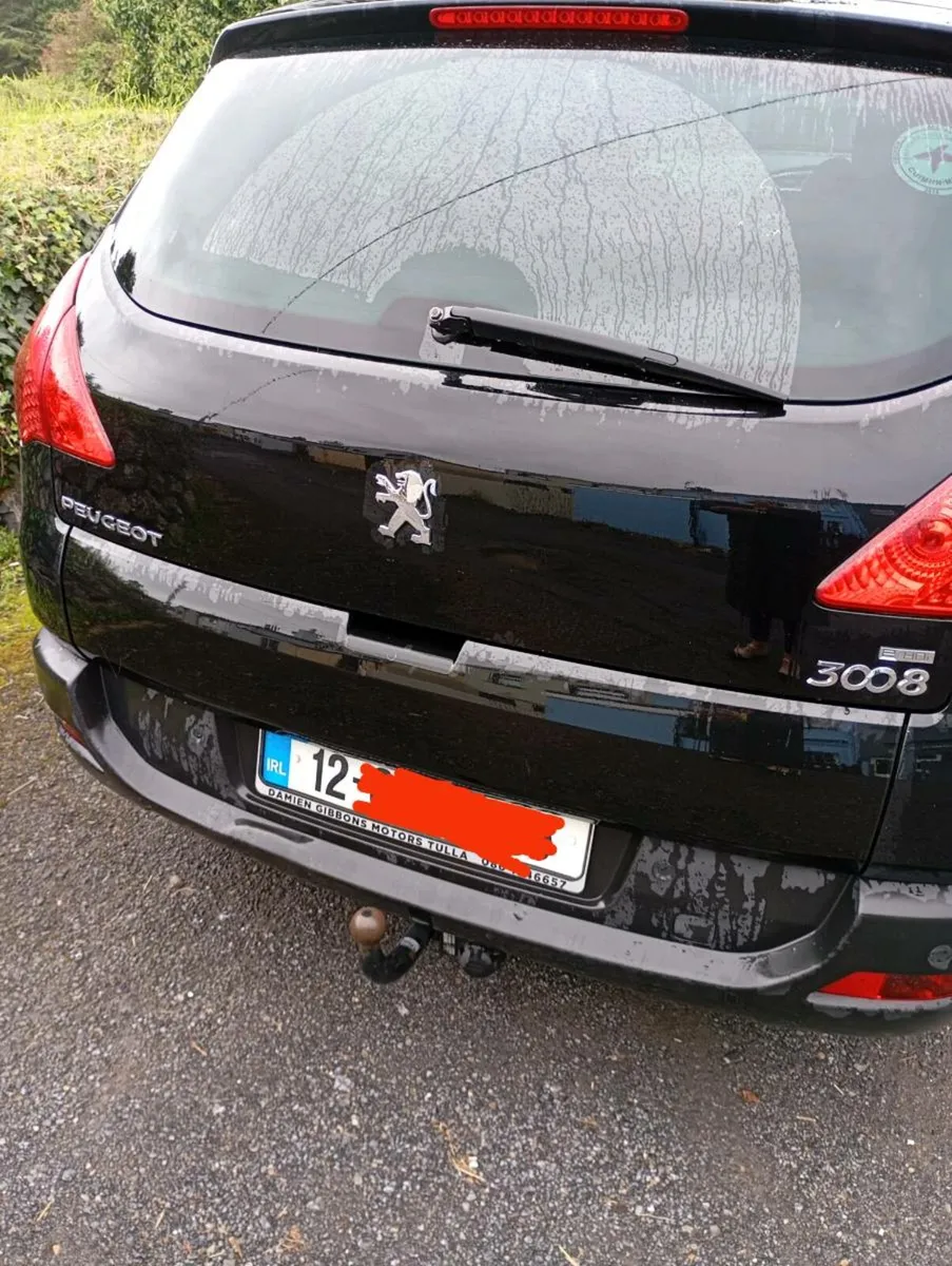 Car - Image 3