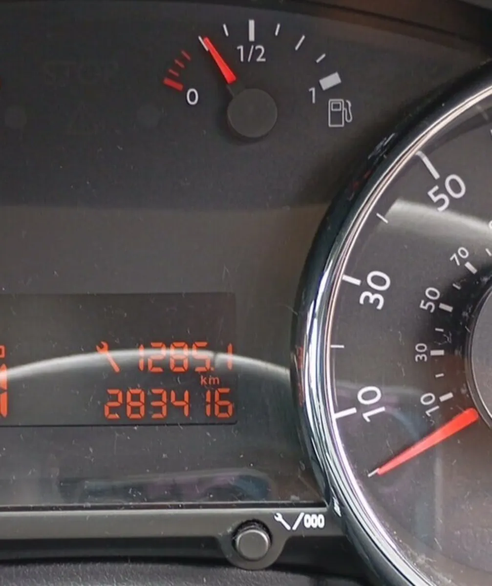 Car - Image 4