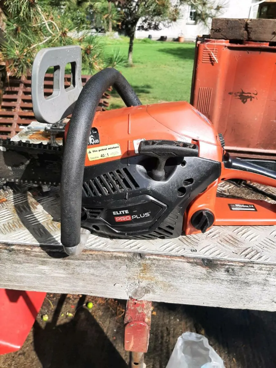 Chainsaw