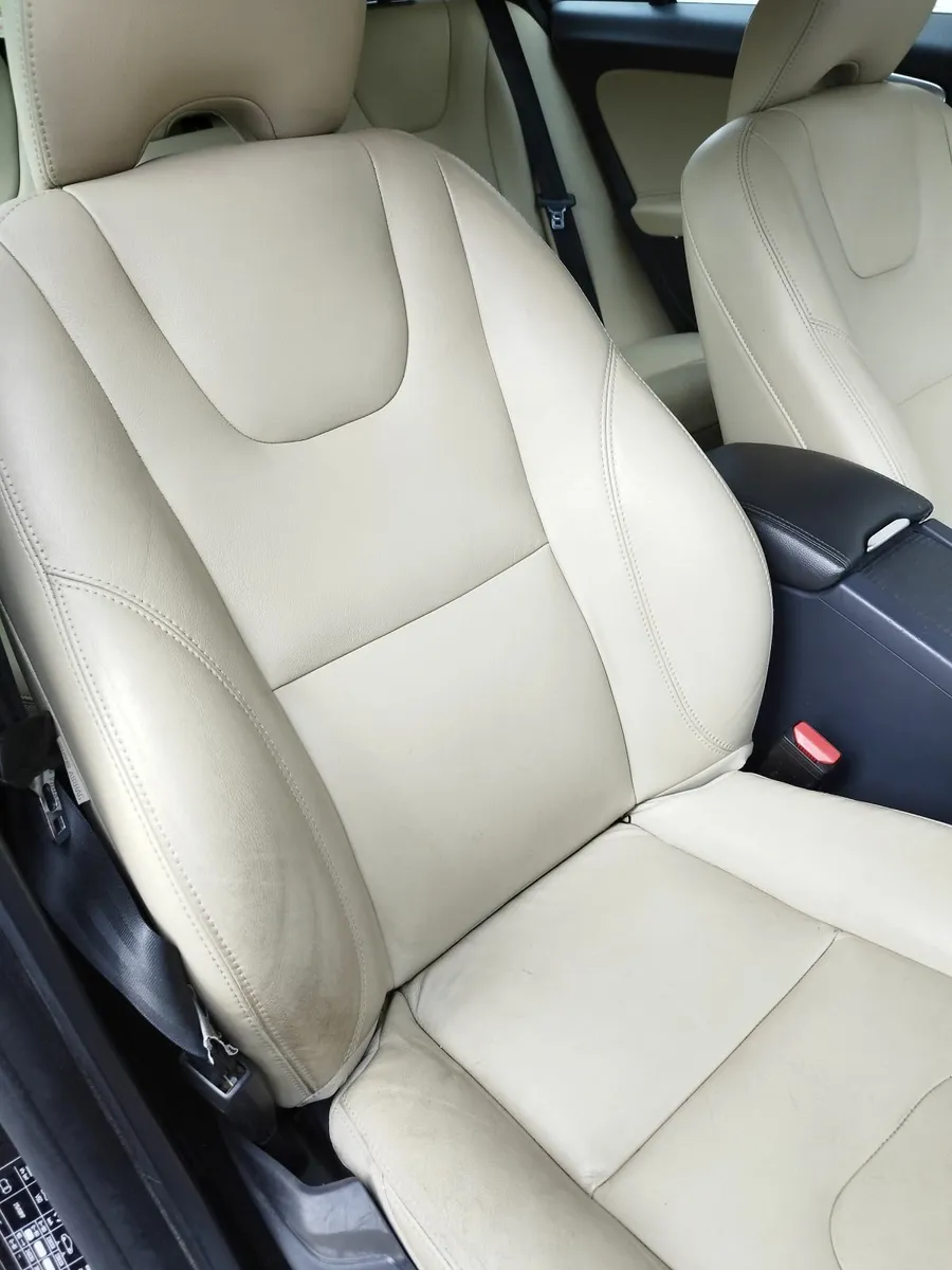 Volvo V60 2016 - Image 4