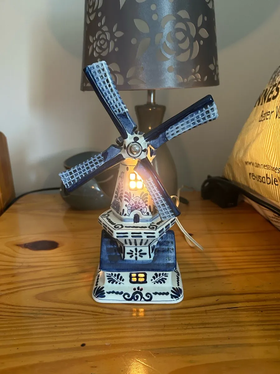 Antique Dutch windmill lamp - Image 3
