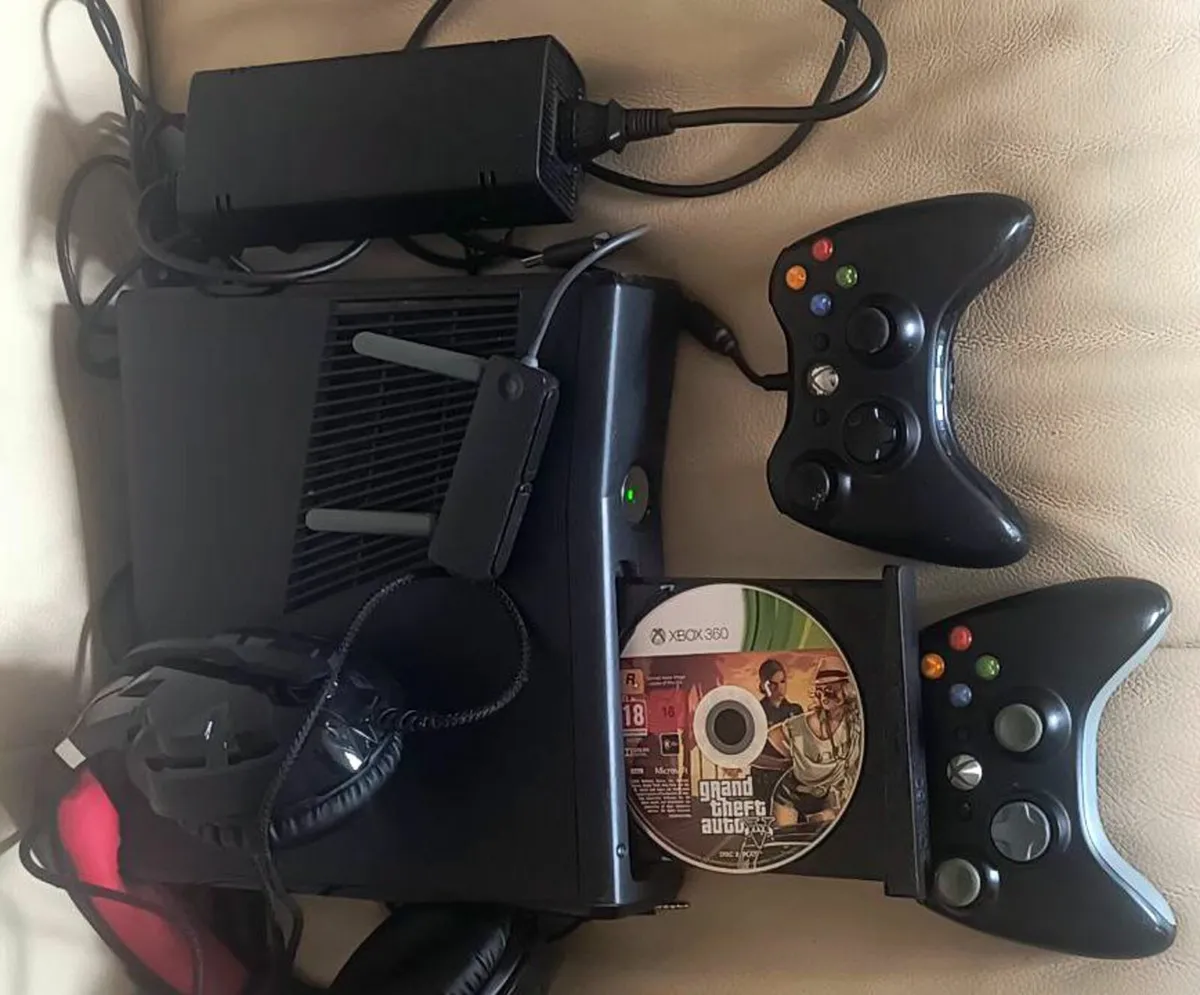 Xbox 360 Microsoft's home video game console - Image 2