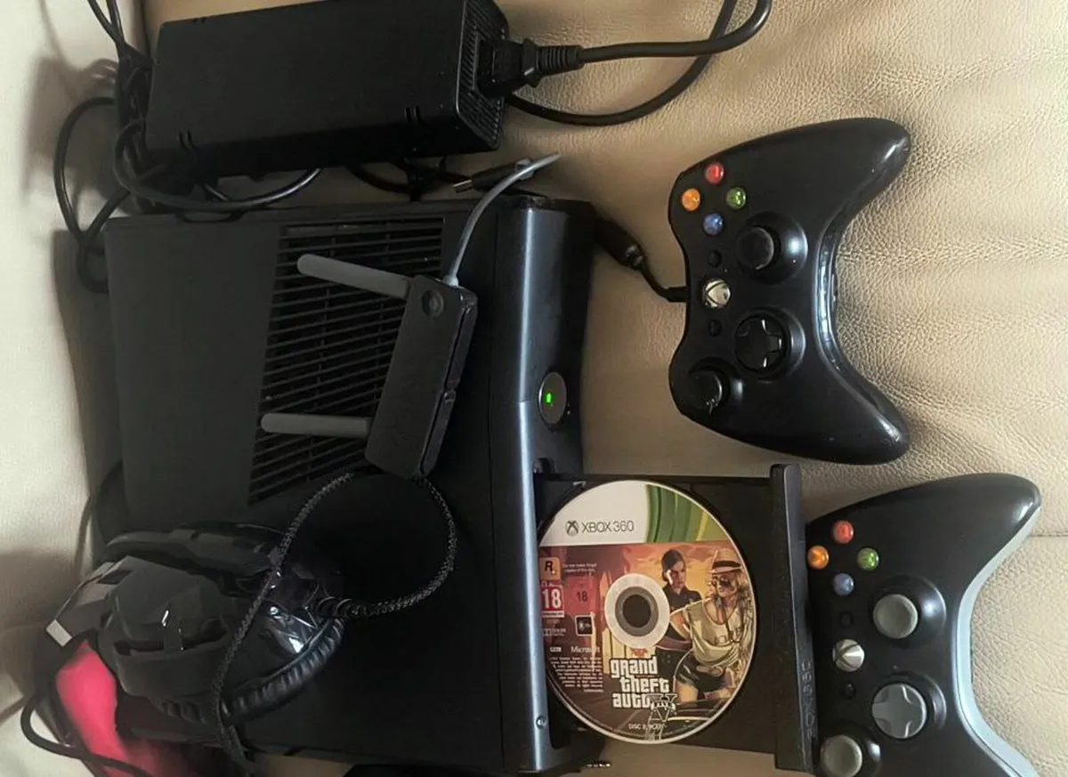 Xbox 360 Microsoft's home video game console - Image 3