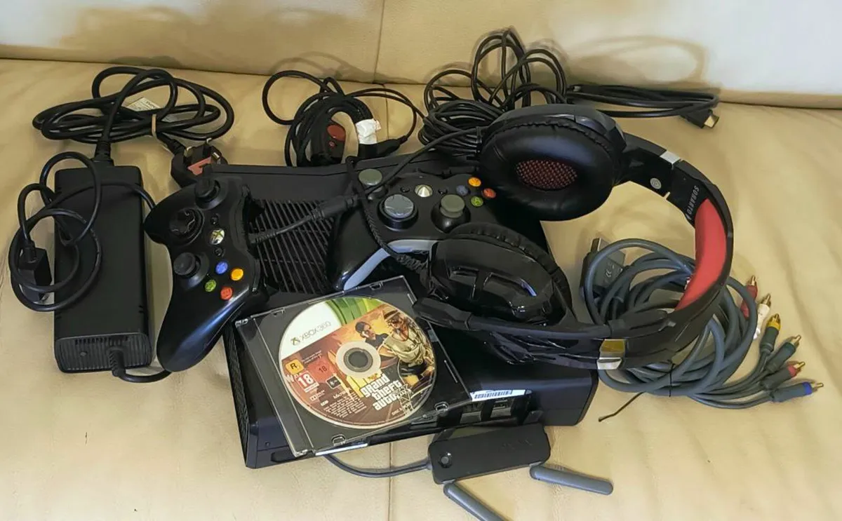 Xbox 360 Microsoft's home video game console - Image 1