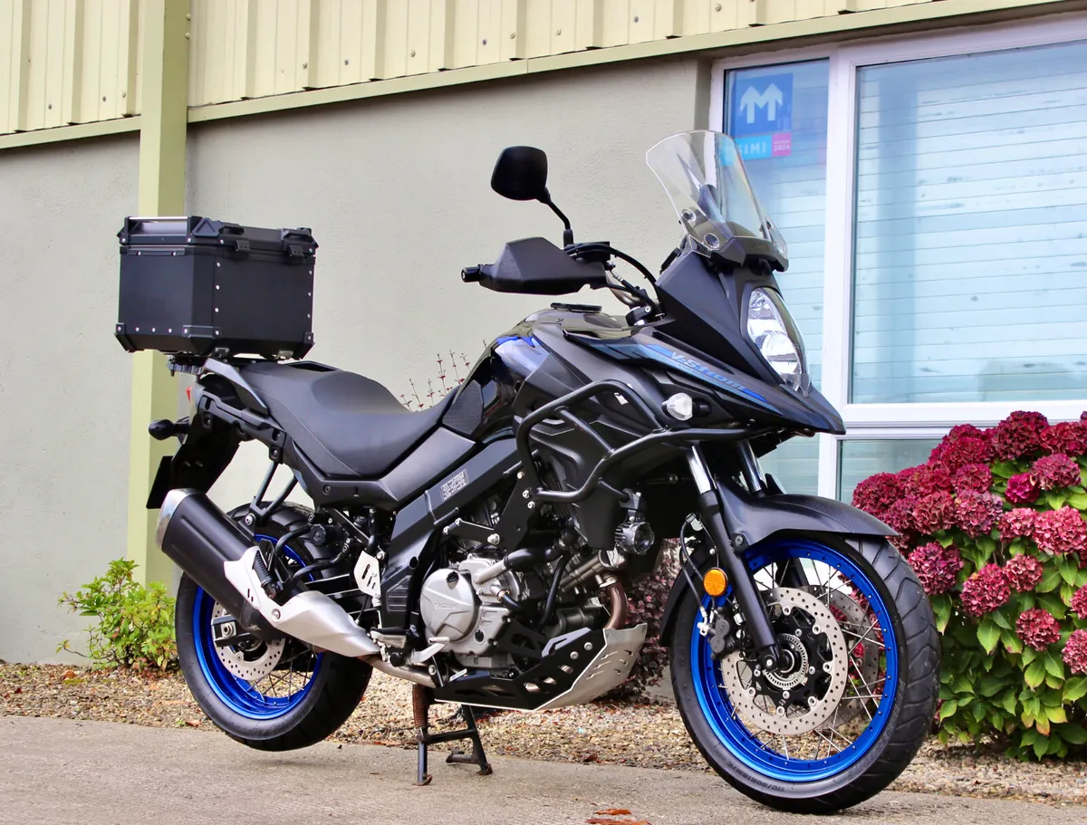 Suzuki V-STROM 650 XT - Image 2