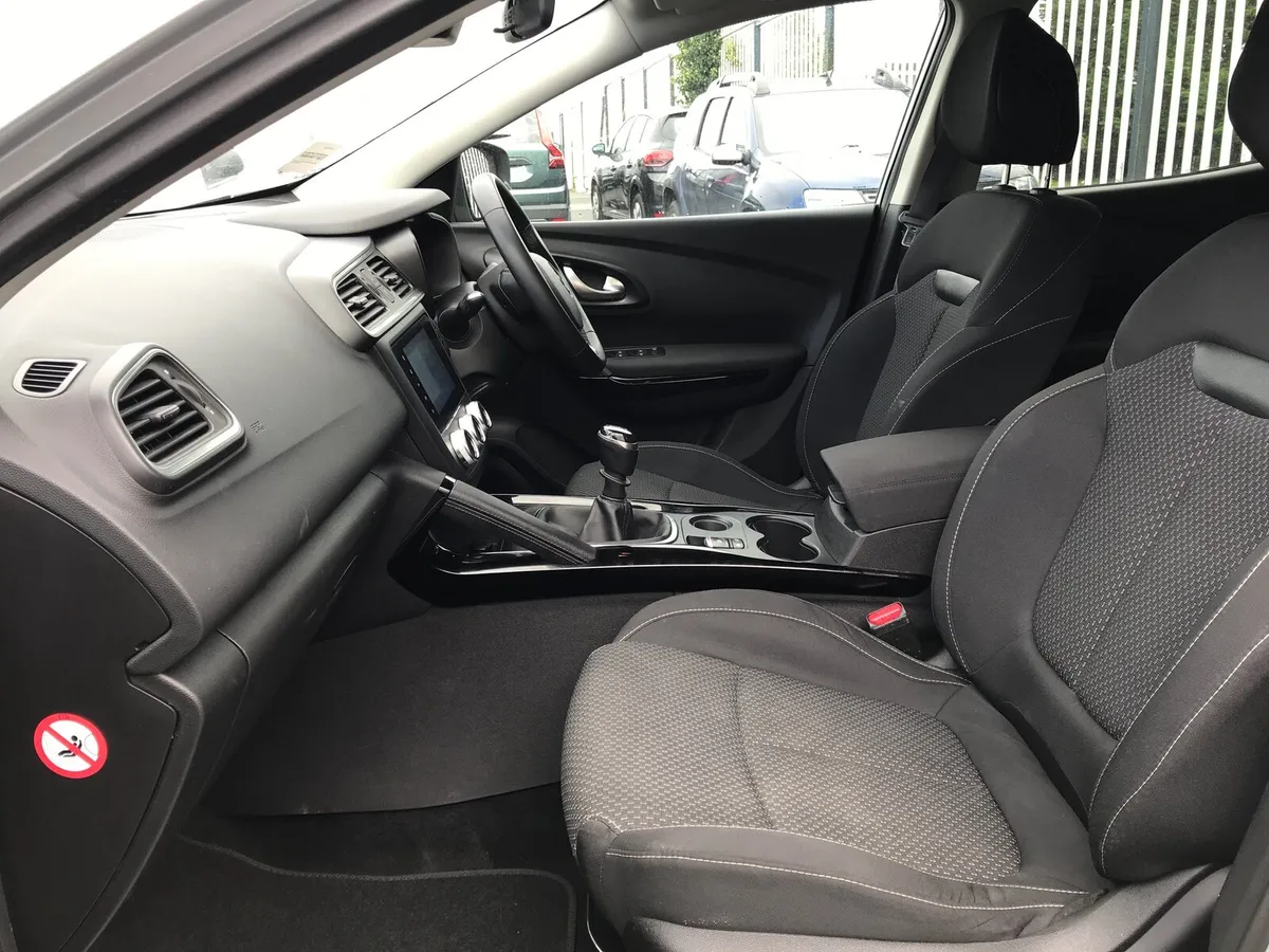 Renault Kadjar 2022 - Image 3