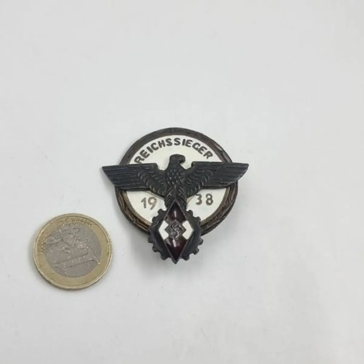 Antiques, Collectables, Star Lots, militaria - Image 2