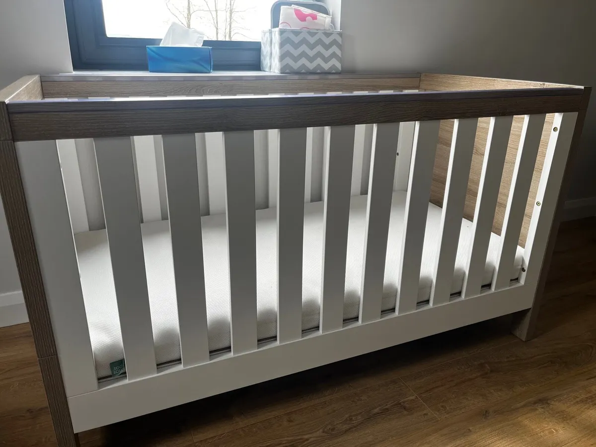 Cot - Image 1