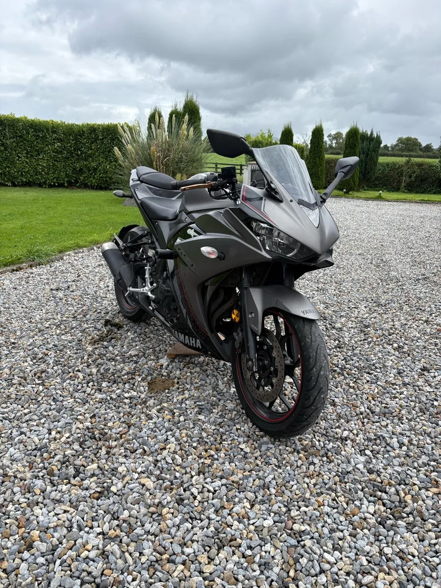 Yamaha r3 2017 300cc - Image 1