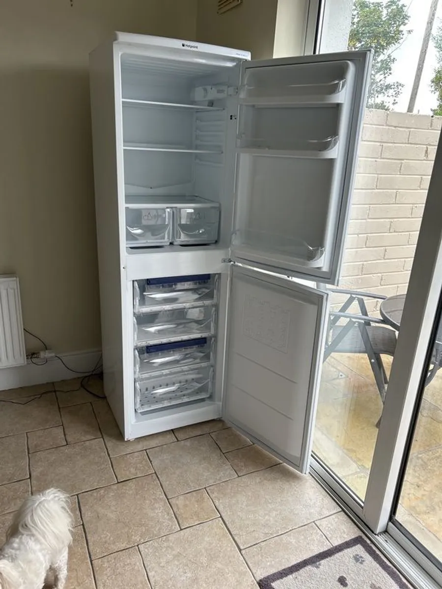 fridge freezer - Image 4