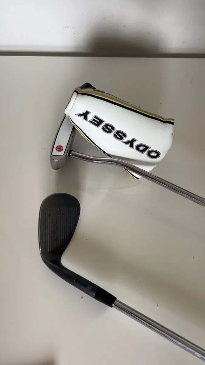 Titleist wedge & Odyssey putter - Image 1