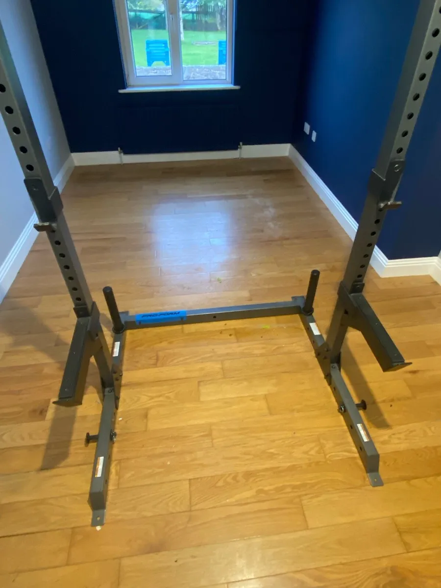 Bench and squat rack - Image 2