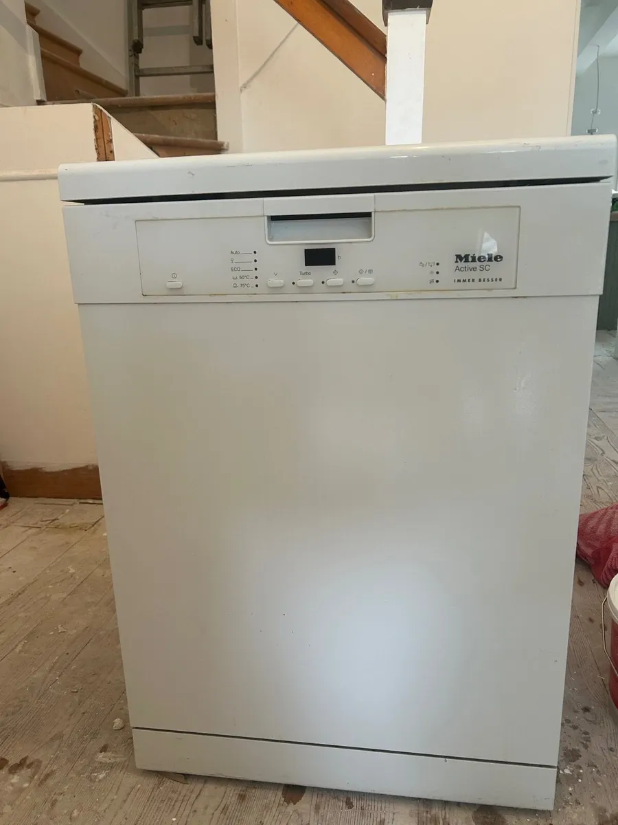 Dishwasher - Image 2