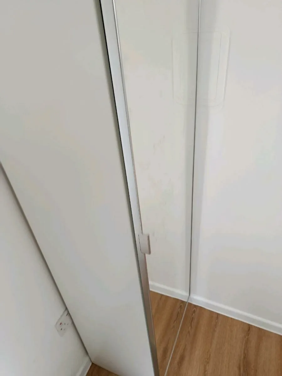 Mirror cabinet - Image 2