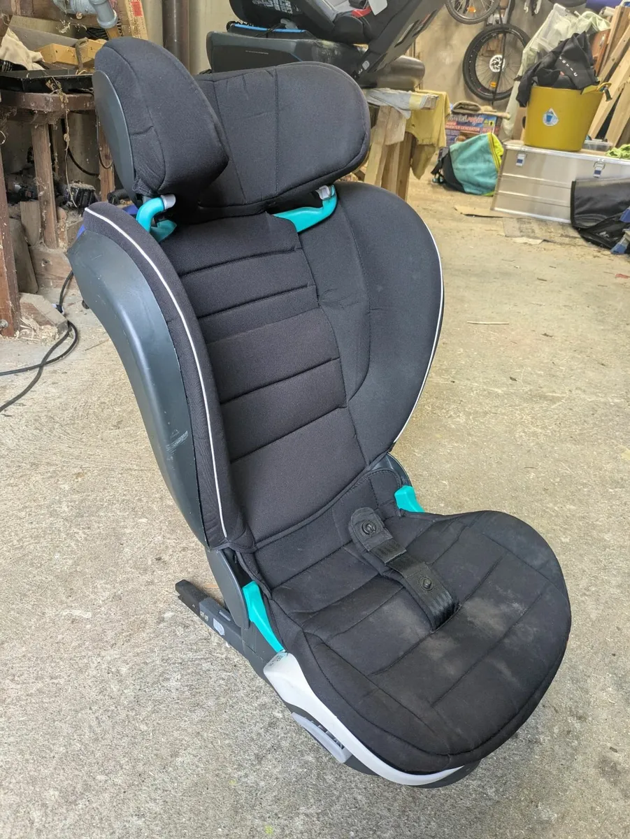 BESafe Izi Car Child Seat IsoFix High Back Booster - Image 1