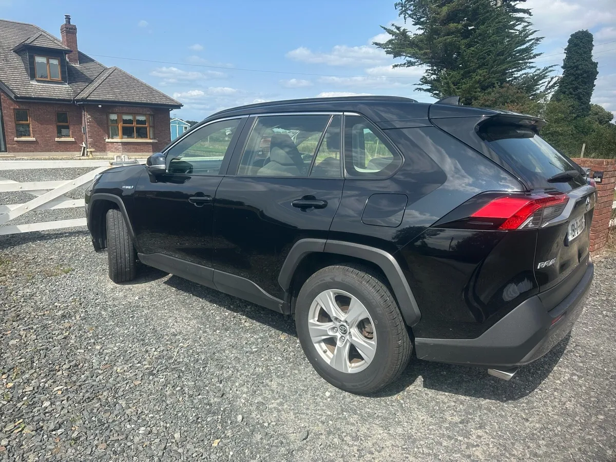 Rav 4 hybrid - Image 3