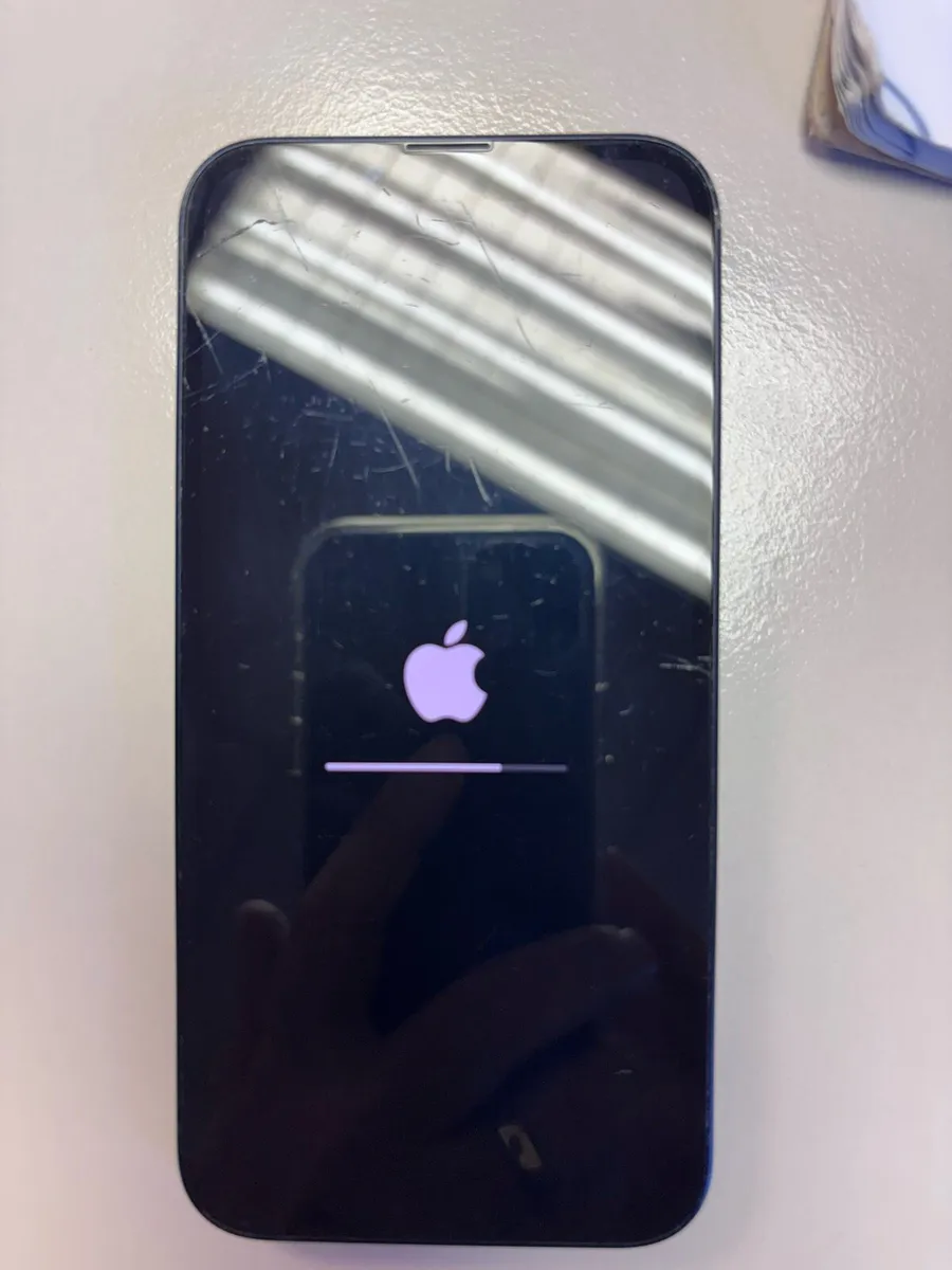 iPhone 13 - Image 1