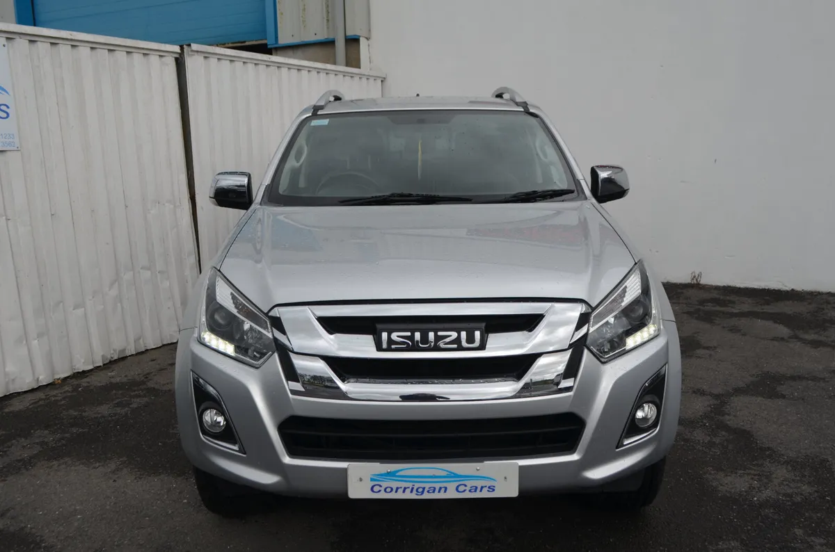 IMMACULATE D-MAX LS-PRICE INCLUDES VAT - Image 4