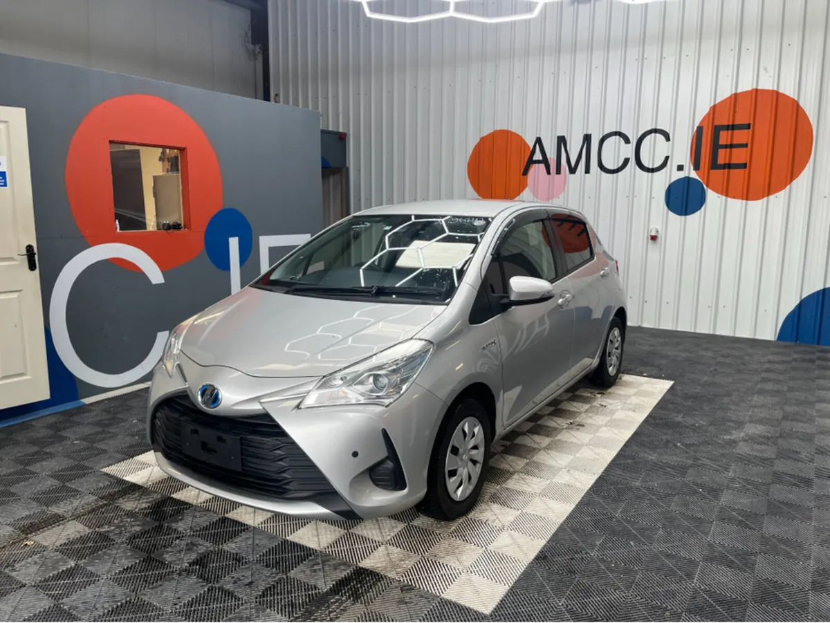 Toyota Vitz 1.0 PETROL / 80k KMs / REVERSE CAMERA - Image 3