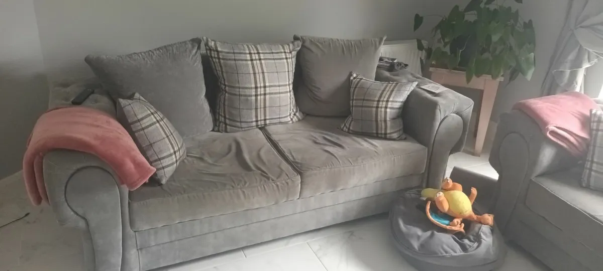 Sofa - Image 2