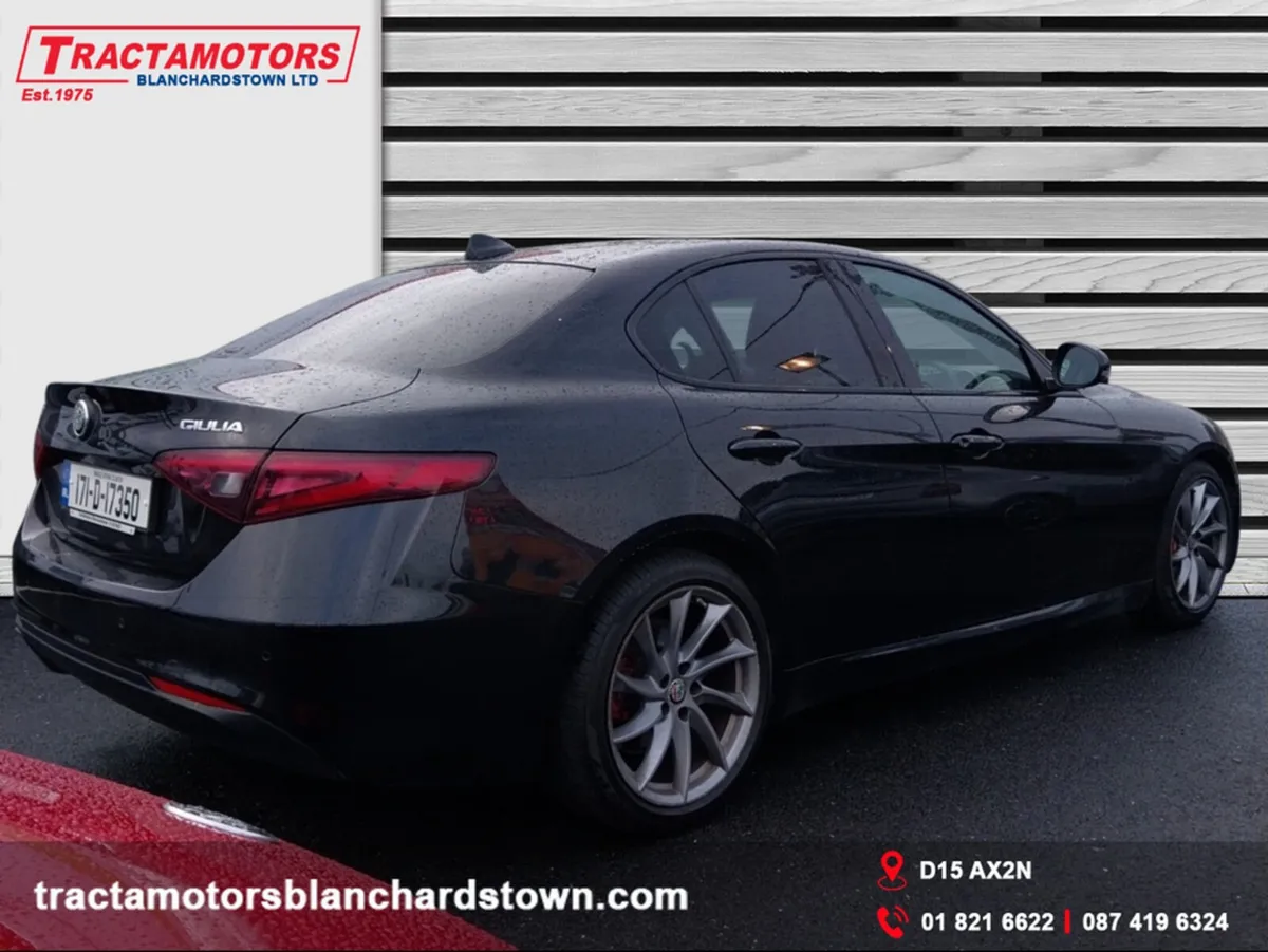 Alfa Romeo Giulia 2.0L 200BHP SUPER SPORT 4DR AUTO - Image 4