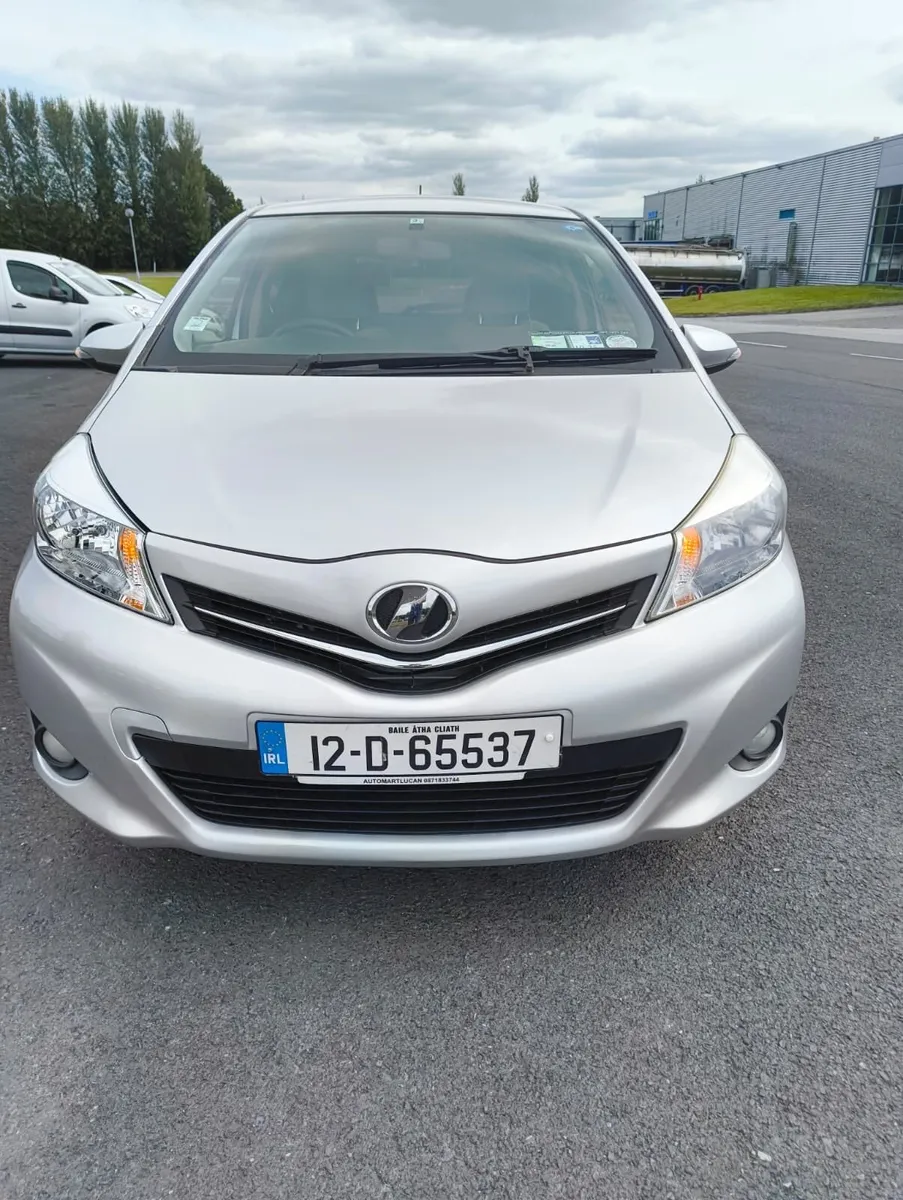 Toyota Vitz 2012 auto - Image 1