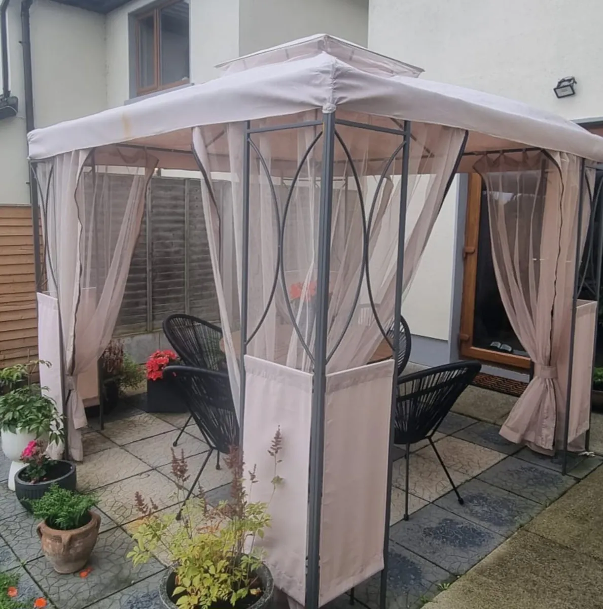 Gazebo - Image 1