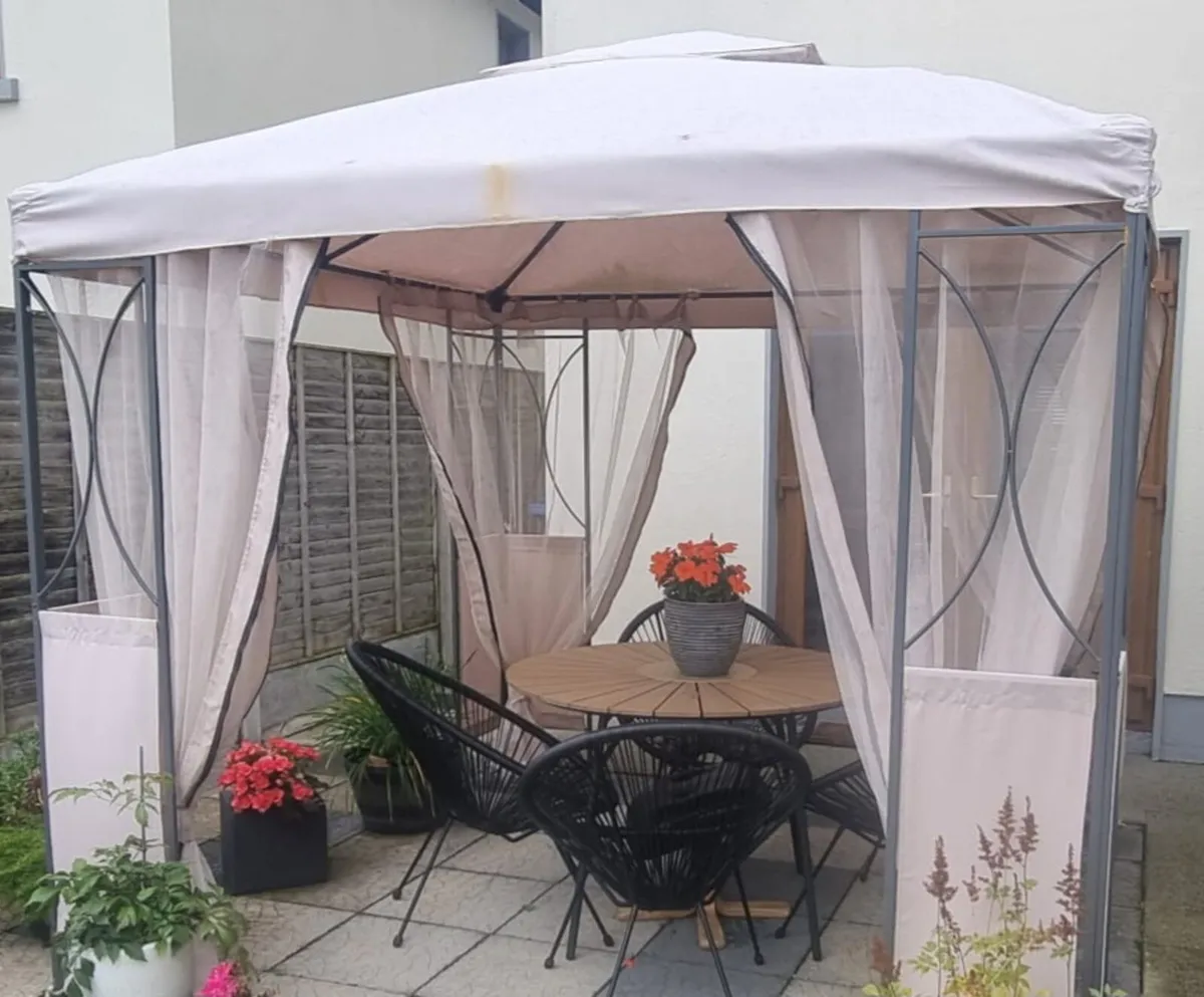 Gazebo - Image 2