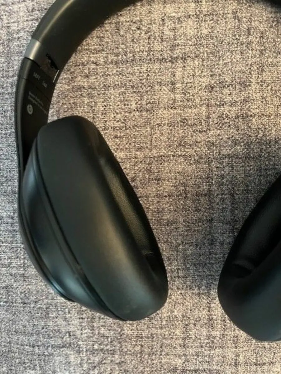 beats studio pro headphones - Image 3