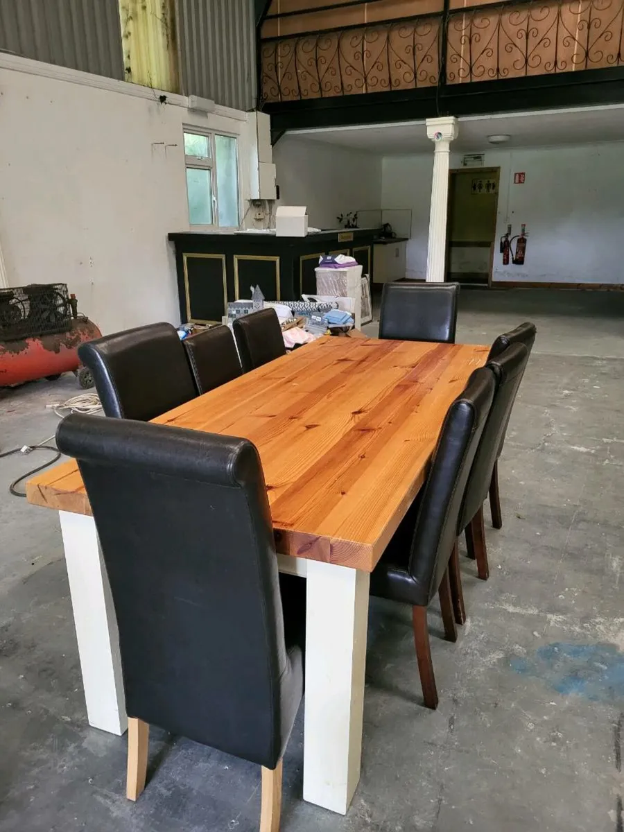 7ft dining table and 11 chairs - Image 1